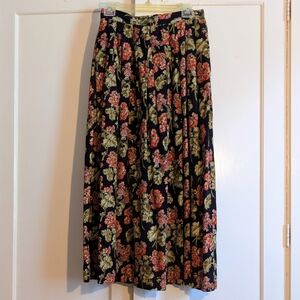 Herman Geist Midi Skirt, 8, Pleated, Floral on Black, Traditional, Feminine